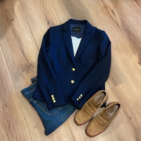 Banana Republic Jackets & Blazers - Banana Republic lined Dark Navy Blazer with Gold Accents
